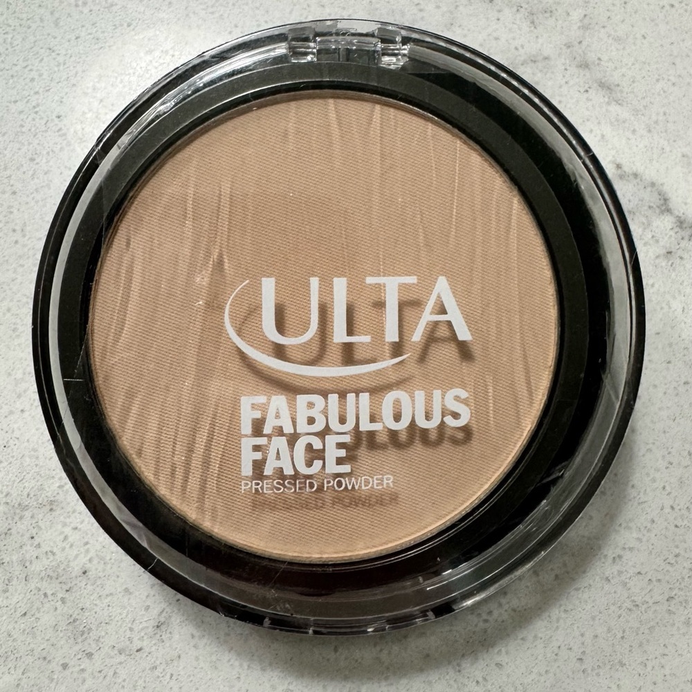 Ulta Beauty Fabulous Face Pressed Powder SEALED‎ Fair To Light Discontinued HTF!